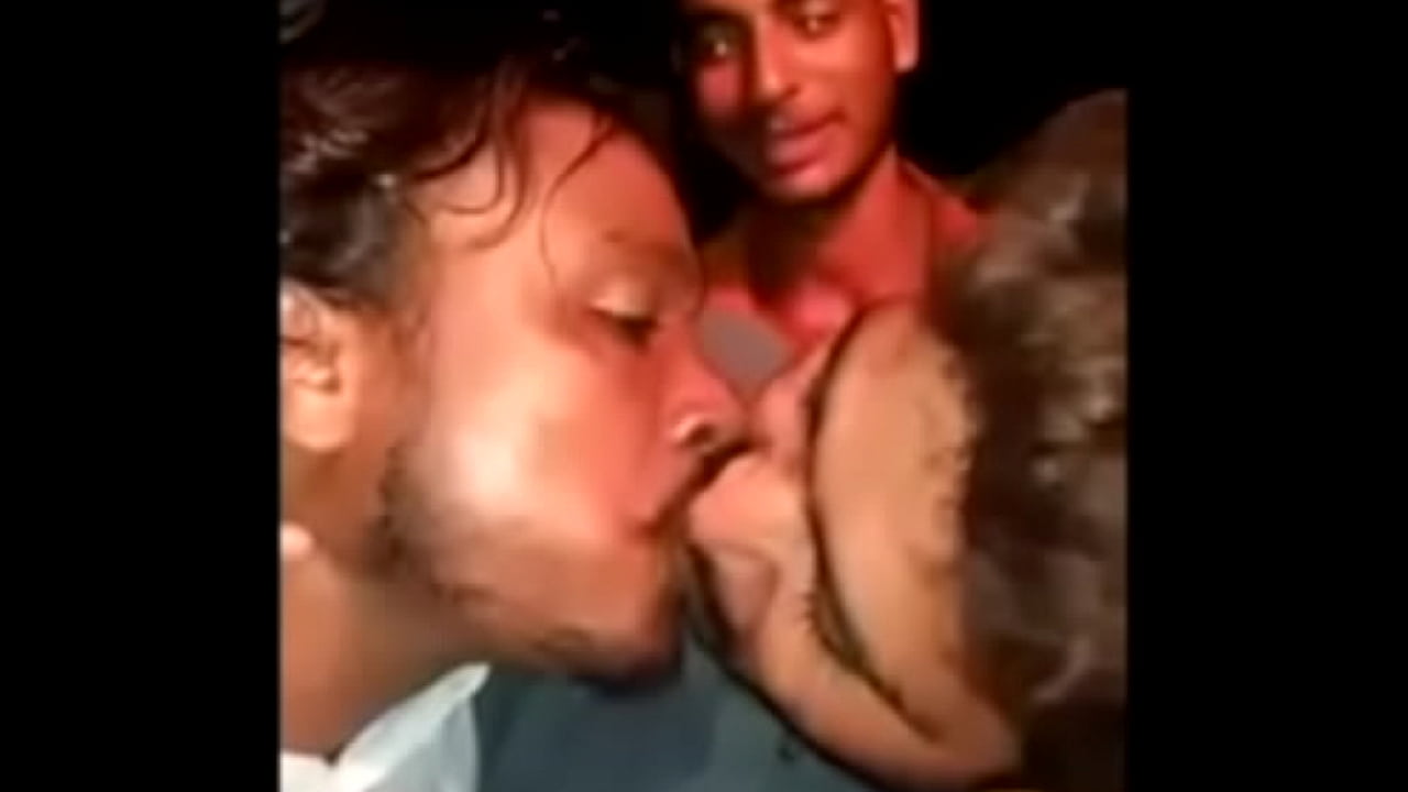 Indian Gays Kissing Each Other NonStop DesiGayz The Ultimate